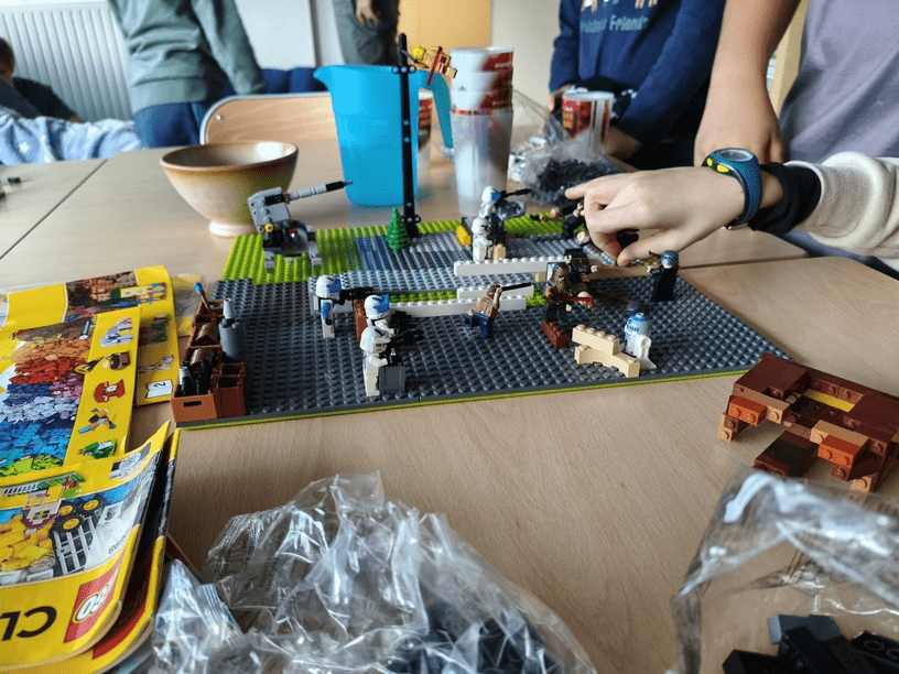 Ateliers briques construction enfants grenoble